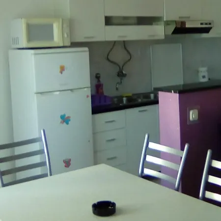 With A Parking Space - 2204 Appartement