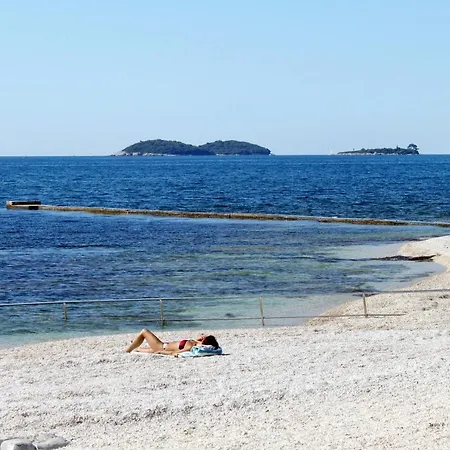 With A Parking Space - 2204 Apartment Rovinj